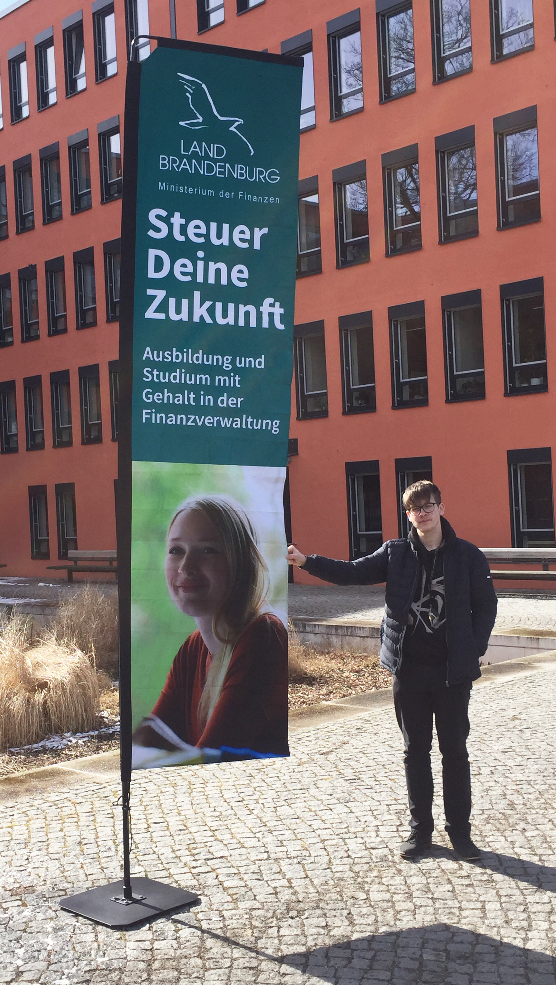 Beachflag "Steuer Deine Zukunft"